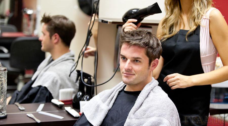 Men's haircuts in the beauty salon Grail